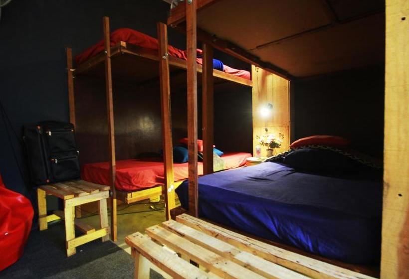 Pakinn Hostel Hat Yai 18