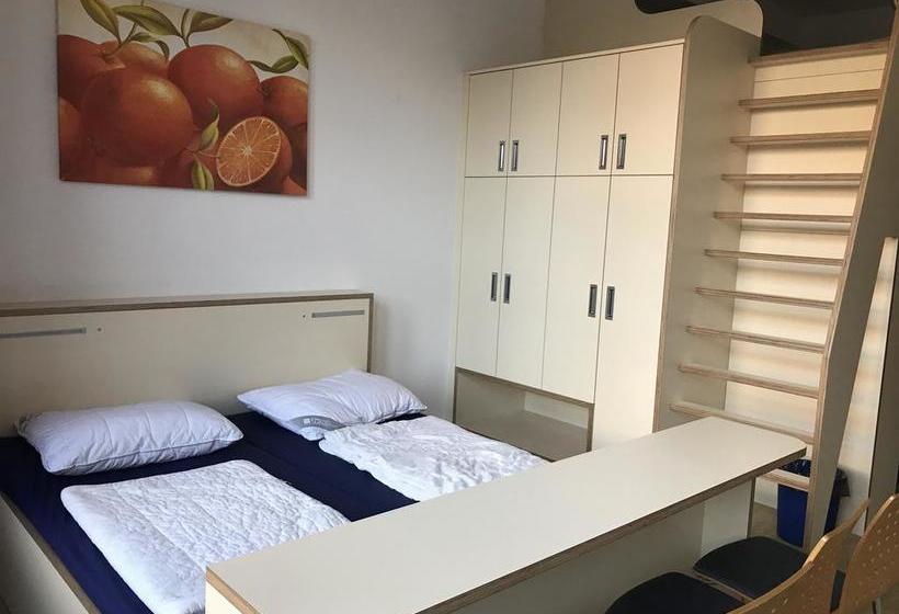 Jugendherberge Potsdam 16