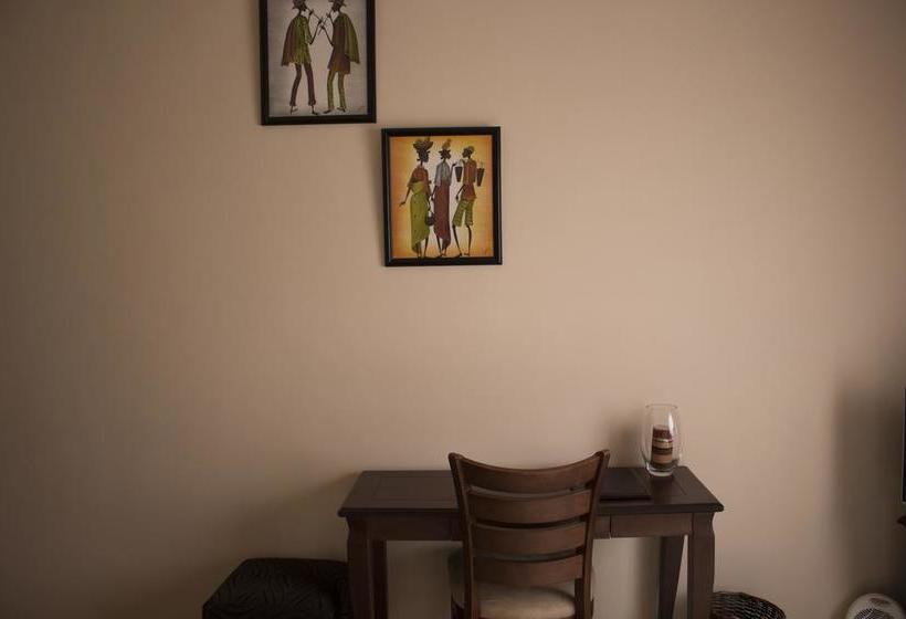 Bed and Breakfast Ravinala Guest House 11