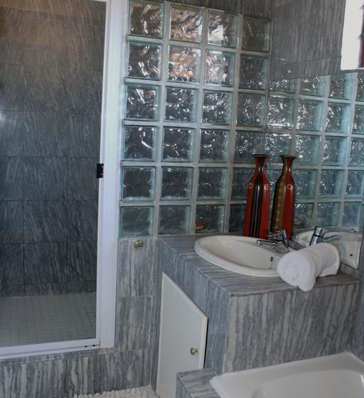 Bed and Breakfast Ravinala Guest House 14