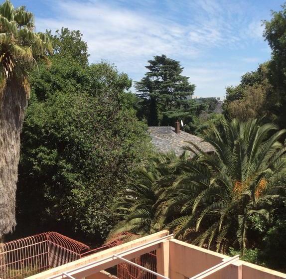 Bed and Breakfast Ravinala Guest House 5