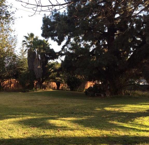 Bed and Breakfast Ravinala Guest House 8