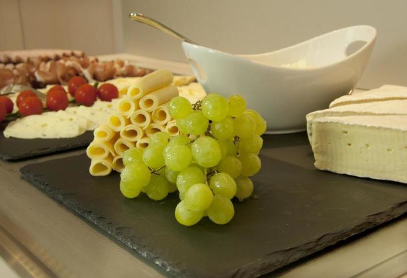 Hotel Am Moosrain 12