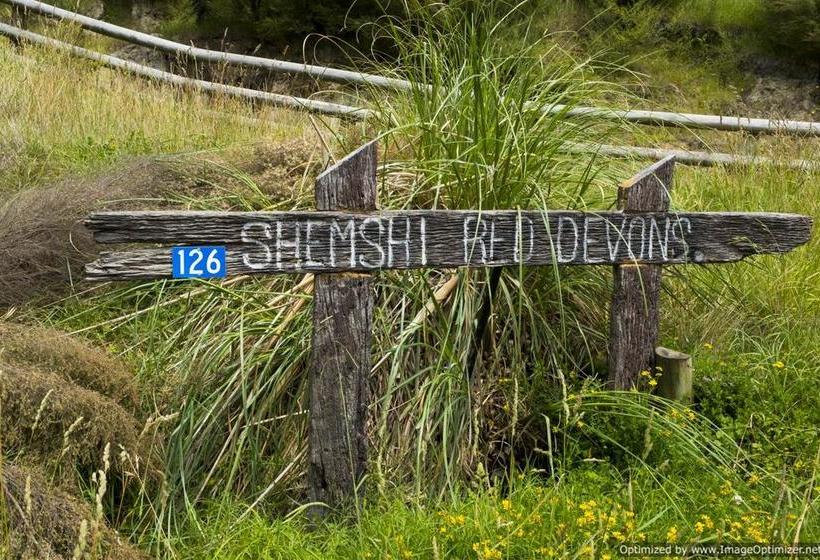 Bed and Breakfast Villa Shemshi 9