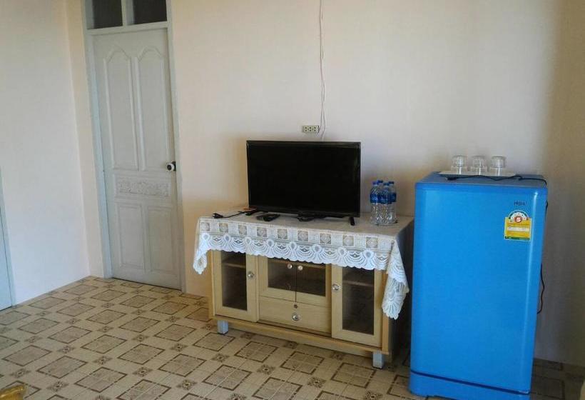 Suan Luang Beach Resort 12