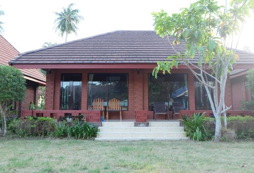 Suan Luang Beach Resort 16