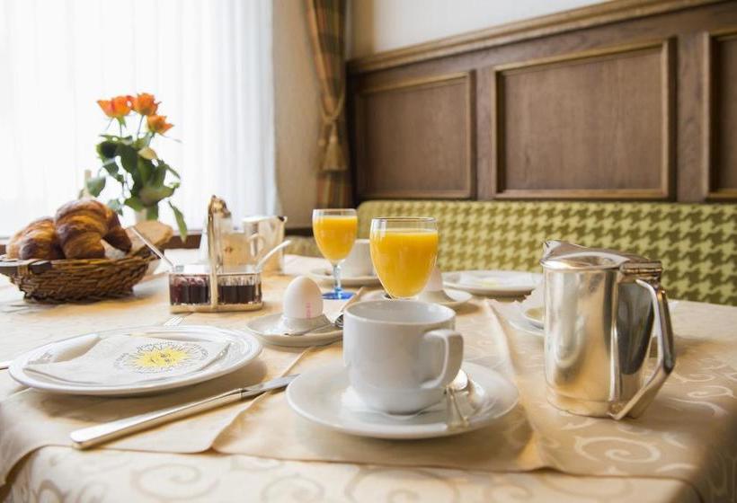 Hotel Gasthof Jägerstüble 9