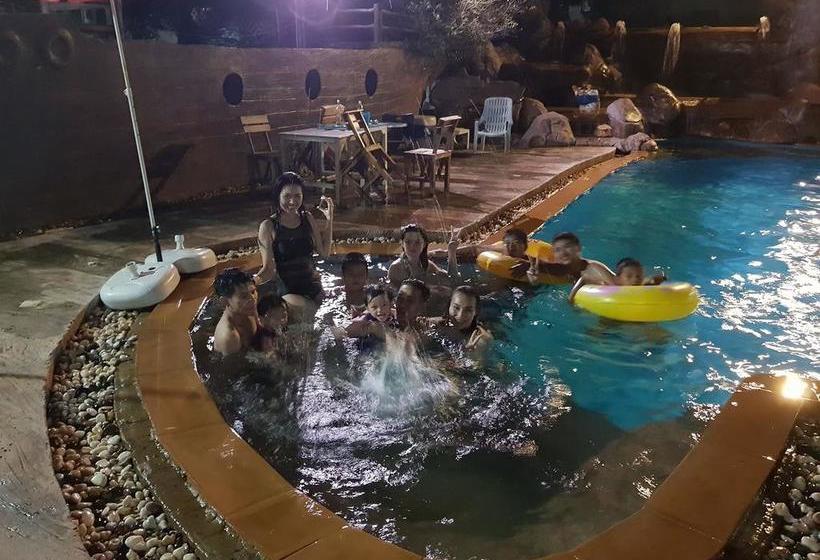 Ruysuk Hotel & Swimming Pool 10