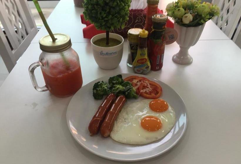 Hotel Baan Thanthip 11