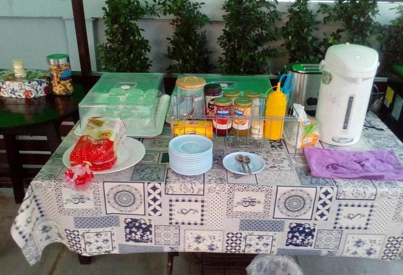 Hotel Baan Thanthip 12