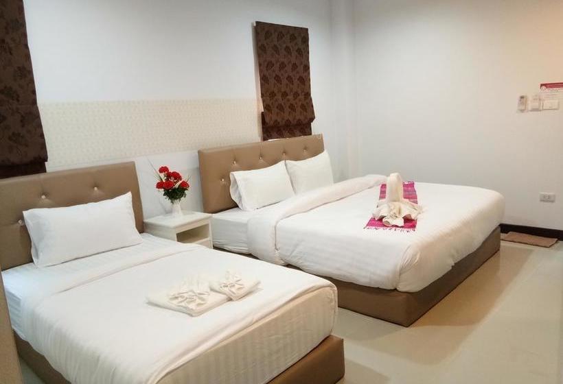 Hotel Baan Thanthip 20