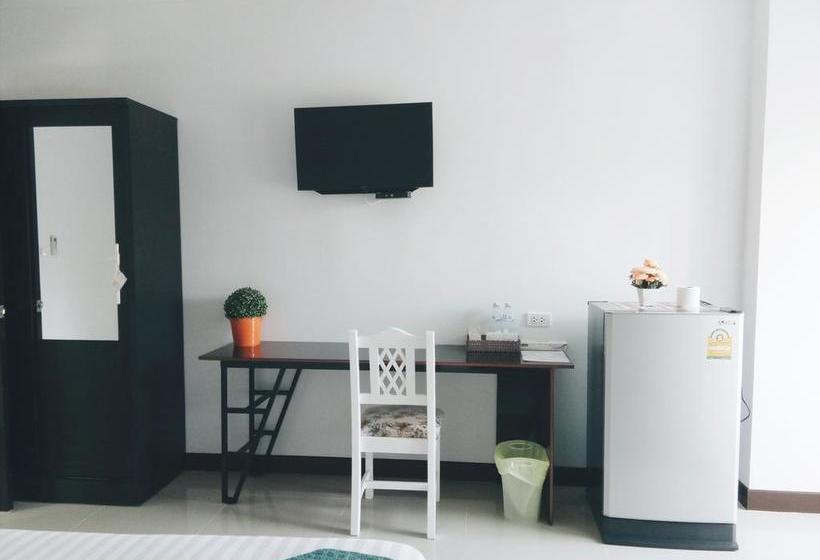 Hotel Baan Thanthip 3