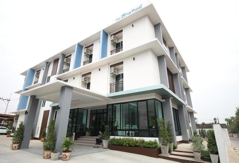 Hotel Baan Thanthip 6