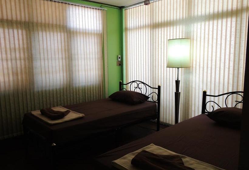 Hostel Punnpannsuk 10