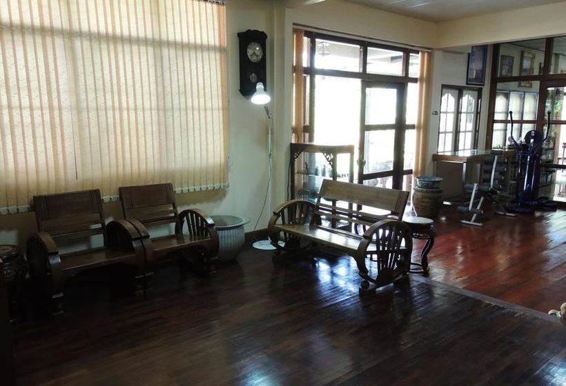 Hostel Punnpannsuk 18