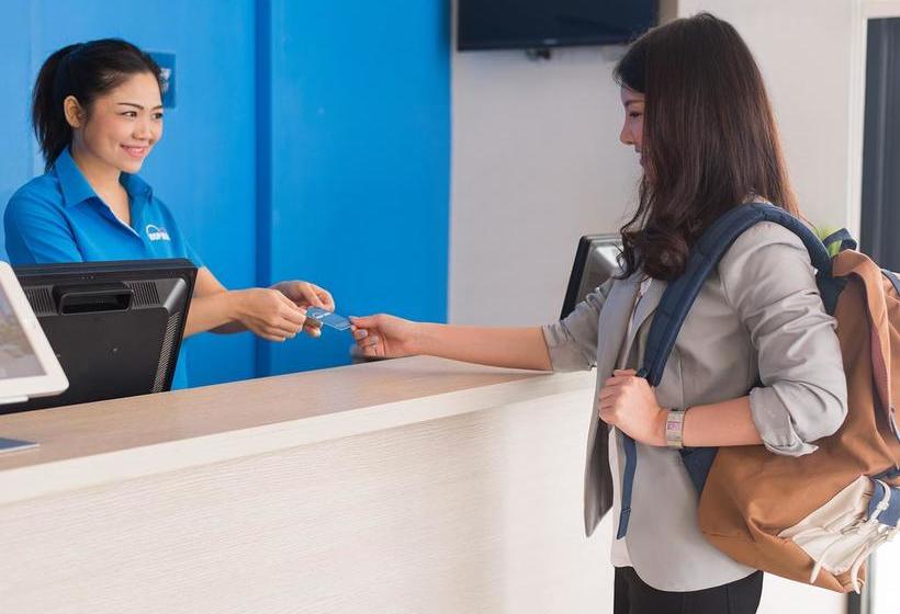 Hotel Hop Inn Surin 10