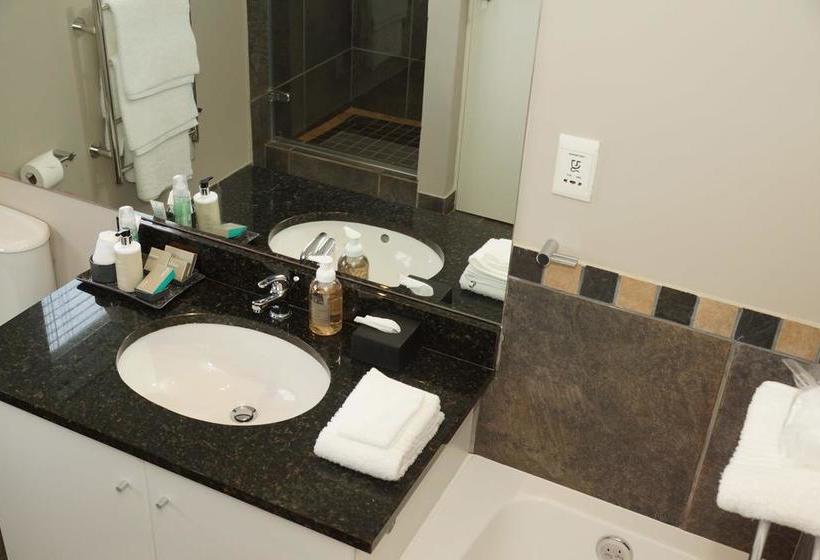 Bed and Breakfast Serenity At Wilderness 7