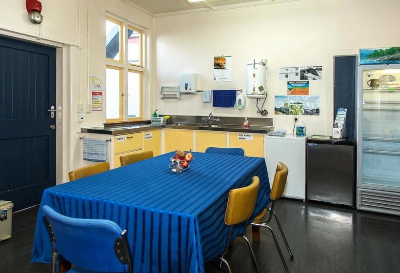 Hostel Rawhiti Backpackers 13