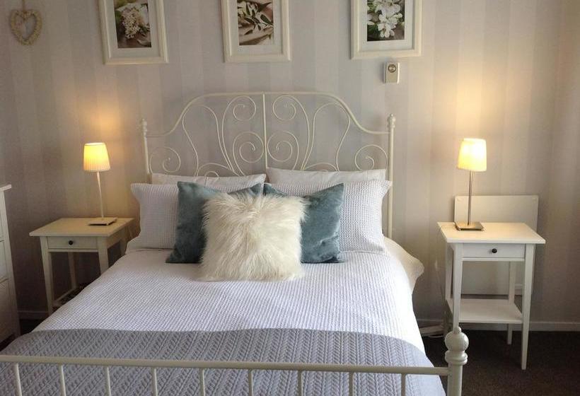 Bed and Breakfast 66 Chaucer Isla Norte