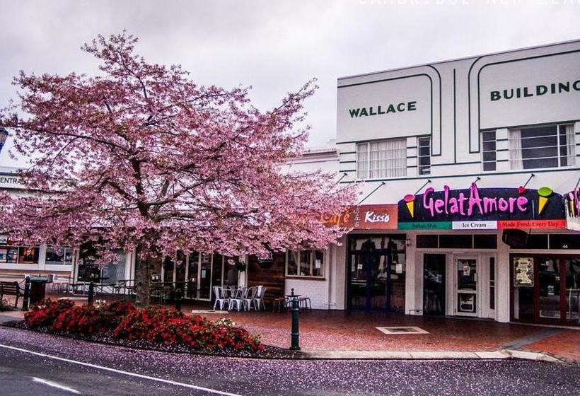 Bed and Breakfast 66 Chaucer 12