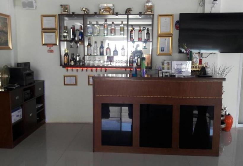 Hotel Cha Am De La Mer 11