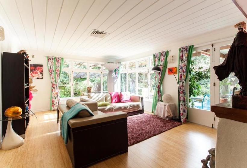 Waimoana Garden Bed And Breakfast 3