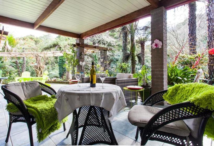 Waimoana Garden Bed And Breakfast 4