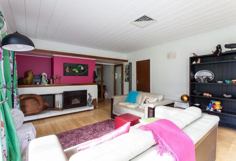 Waimoana Garden Bed And Breakfast 5