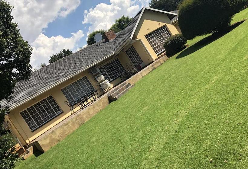 Bed and Breakfast Khuvena Guesthouse 2