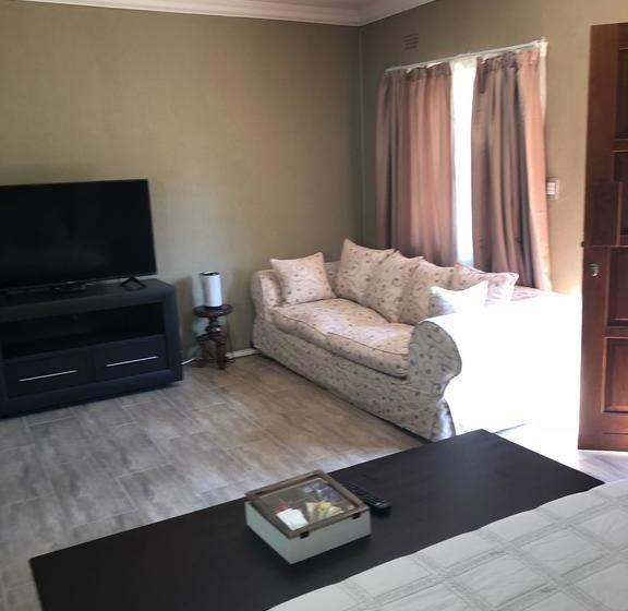 Bed and Breakfast Khuvena Guesthouse 20