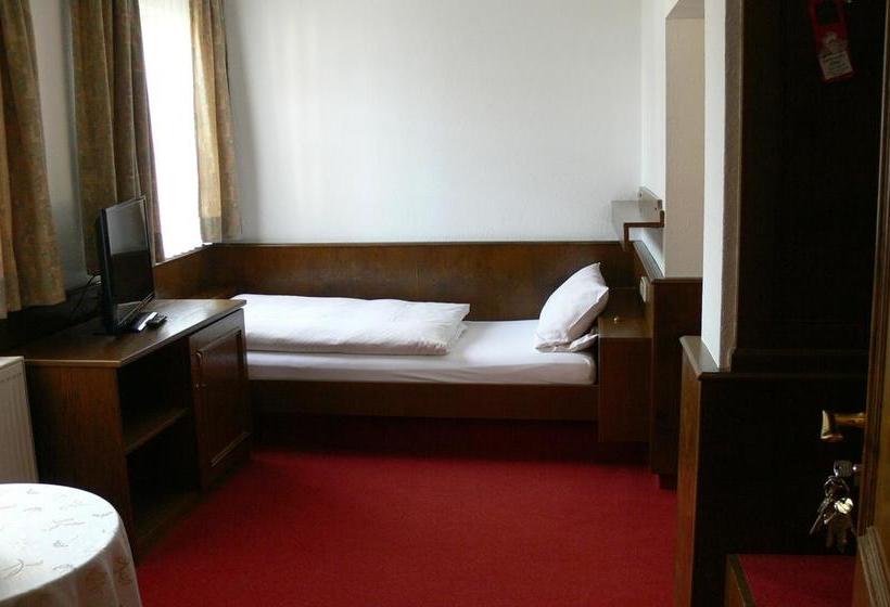 Hotel Zur Germania 10