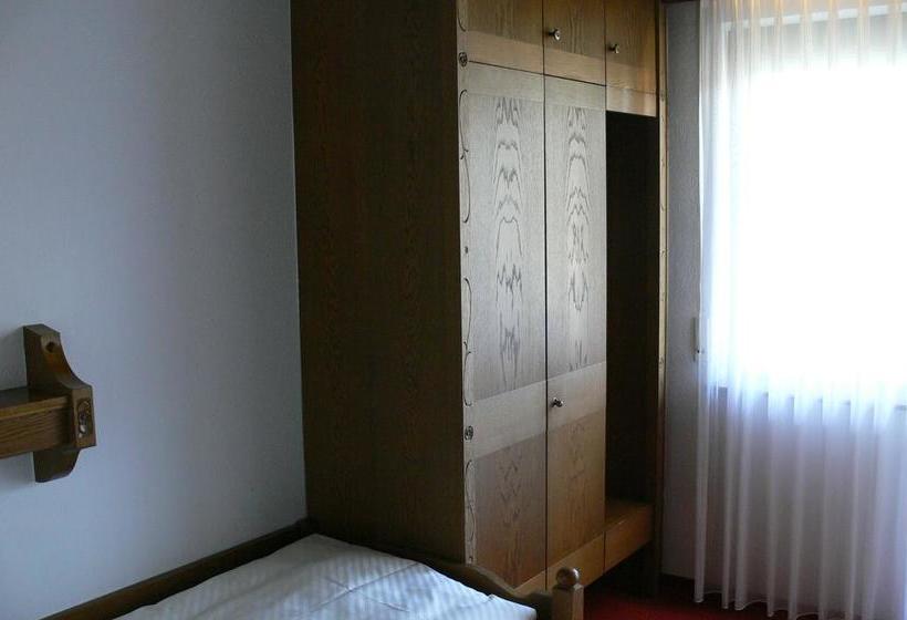 Hotel Zur Germania 4