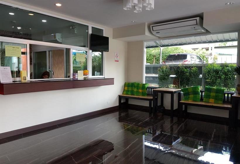 Hotel The Parawood Natrang 10