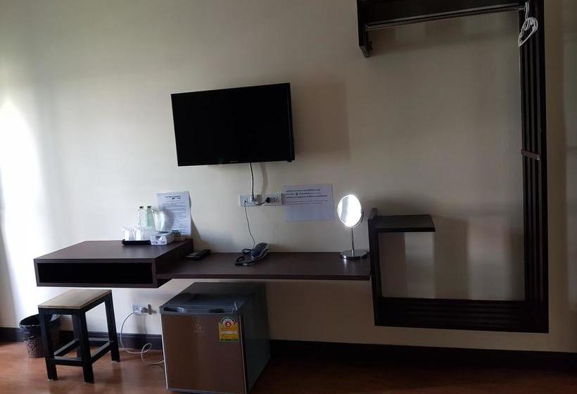 Hotel The Parawood Natrang 16