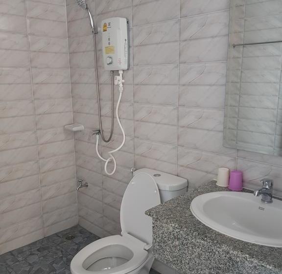 Hotel The Parawood Natrang 17