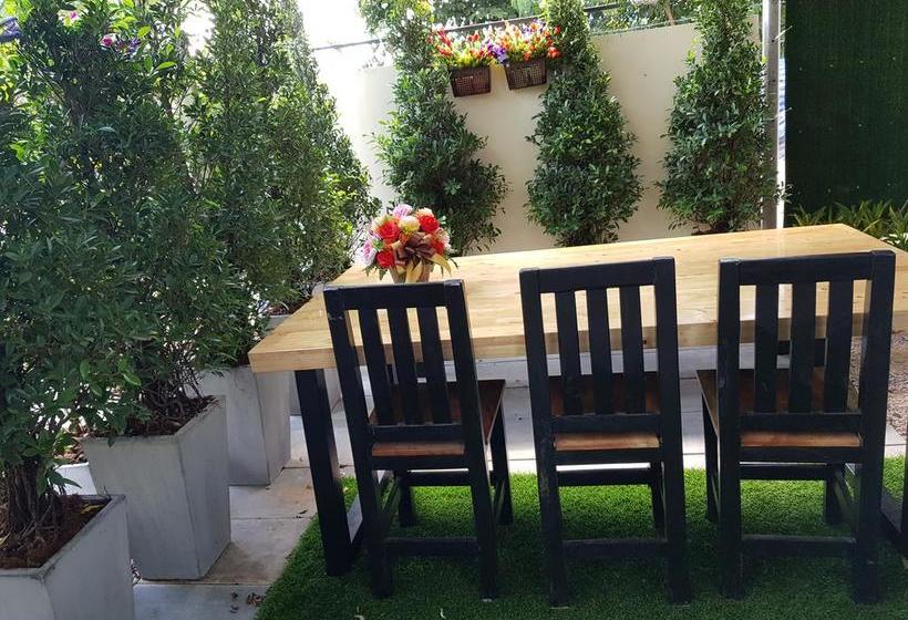 Hotel The Parawood Natrang 7