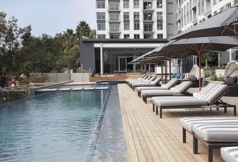 Hotel The Capital On The Park 10