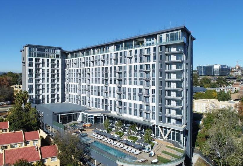 Hotel The Capital On The Park 6