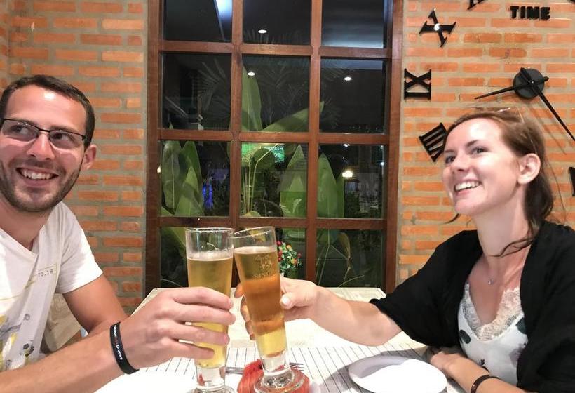 Resort Grand Free Breakfast 12