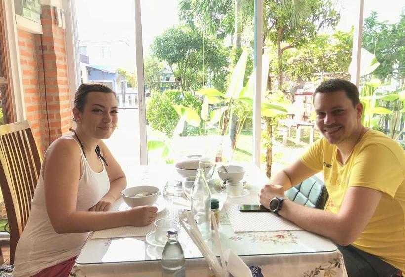 Resort Grand Free Breakfast 2