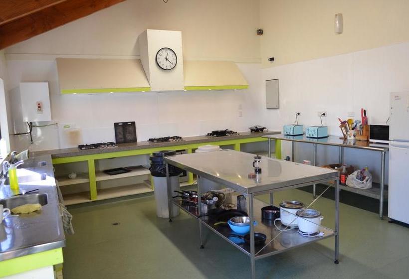 Bell Lodge Motel & Backpackers Hostel 3