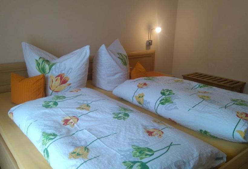 Pension Haashotel Am Turm 2