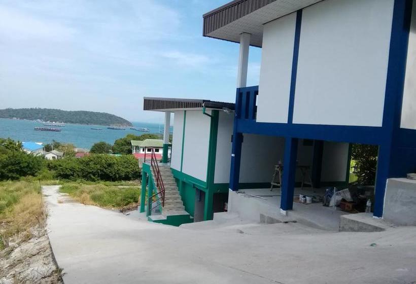 Resort Neutron Bungalow 1