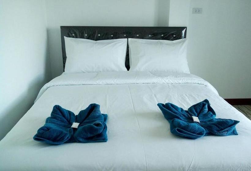 Resort Neutron Bungalow 6