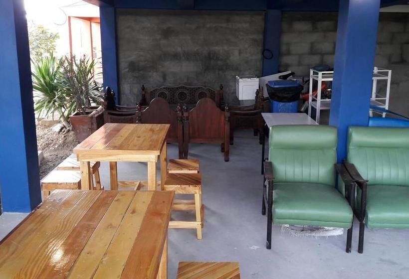 Resort Neutron Bungalow 7