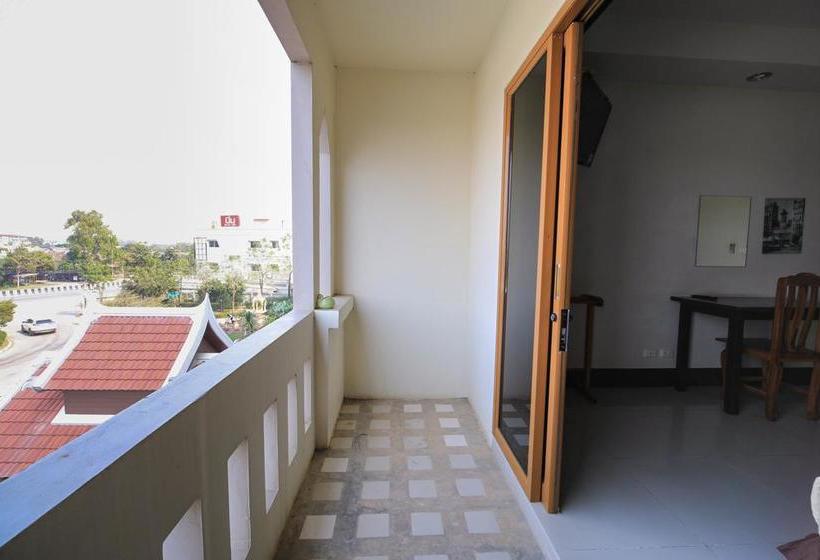 Hotel Amornsukhothai 9