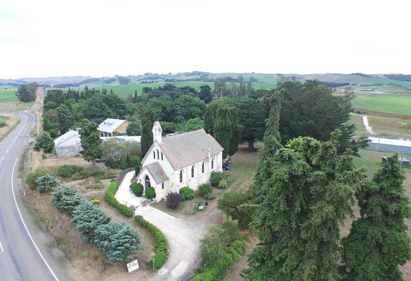 Bed and Breakfast Soc Retreat 18