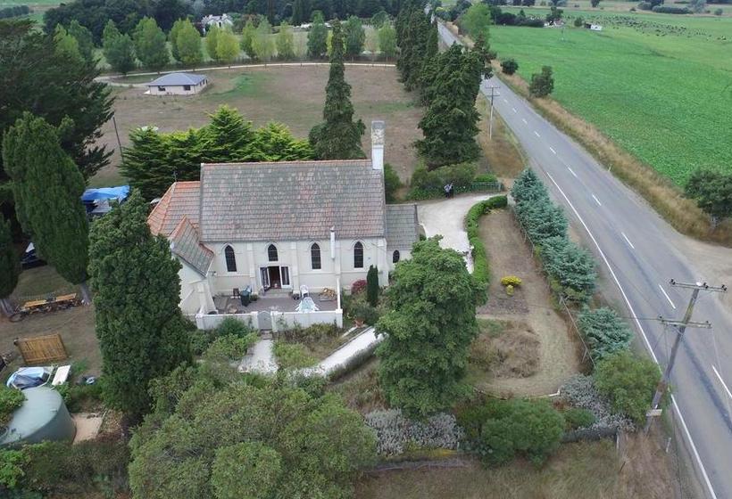 Bed and Breakfast Soc Retreat 19