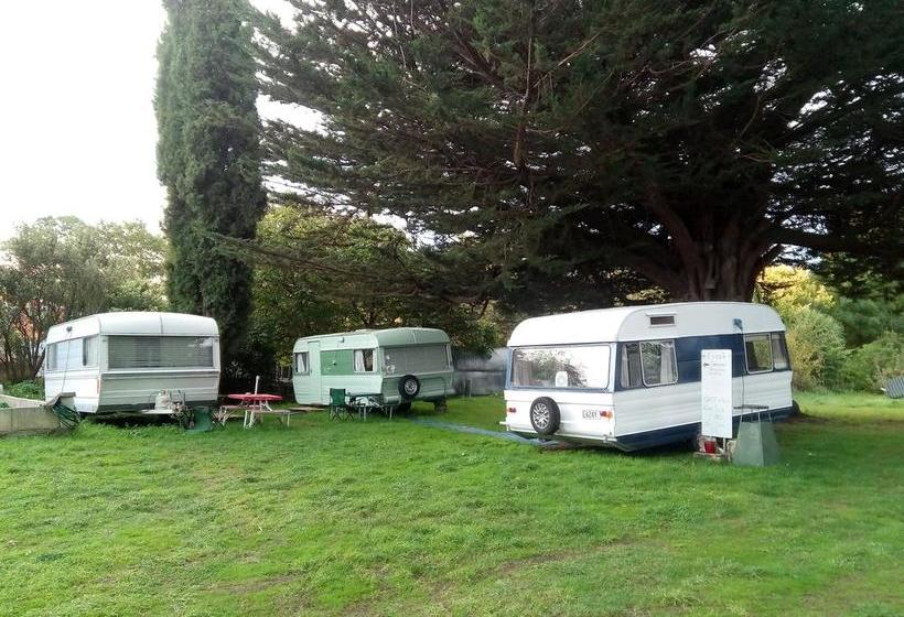 Bed and Breakfast Soc Retreat 2