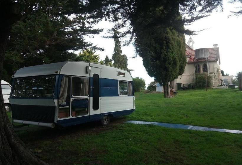 Bed and Breakfast Soc Retreat 5